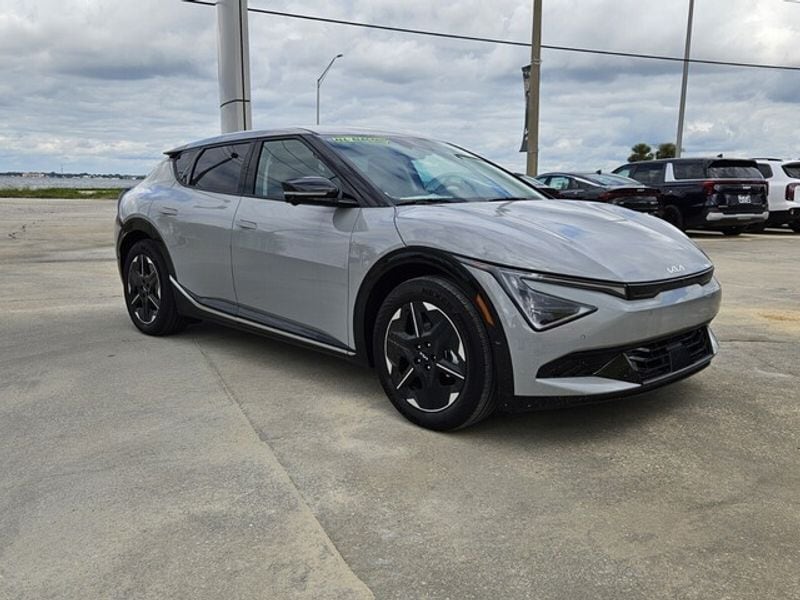 2025 Kia EV6 SUV 