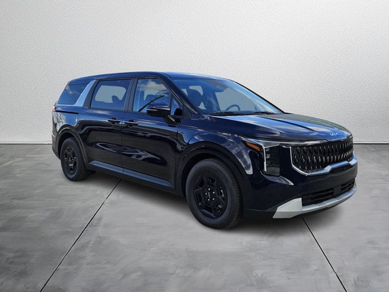 2026 Kia Carnival LX's photo