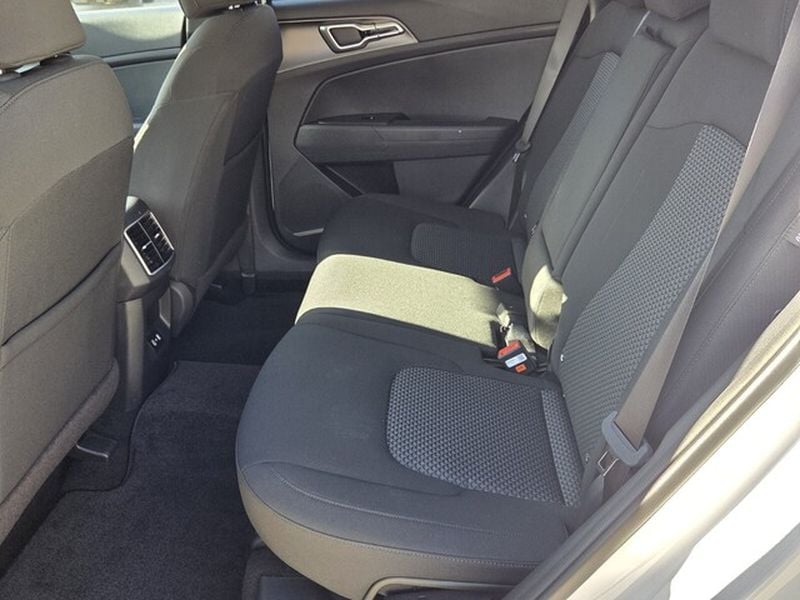 2026 Kia Sportage LX - Photo 9