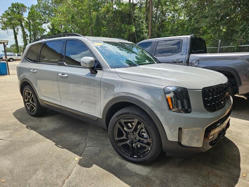 2025 Kia Telluride X-Line photo 2