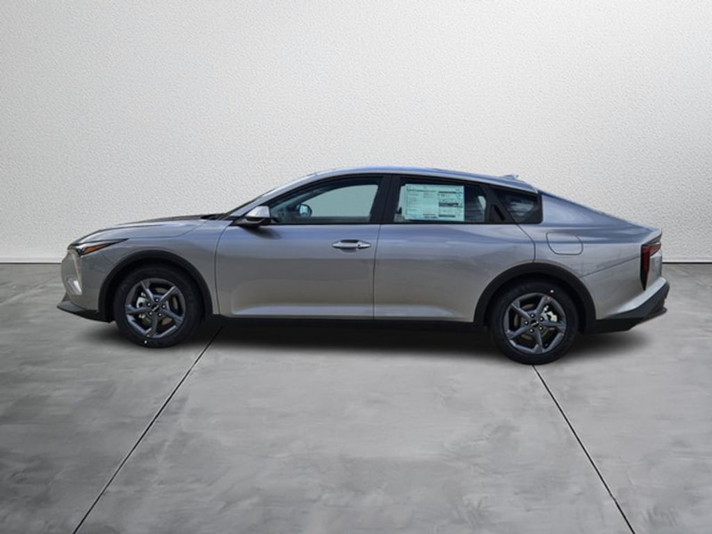 New 2025 Kia K4 LXS Sedan