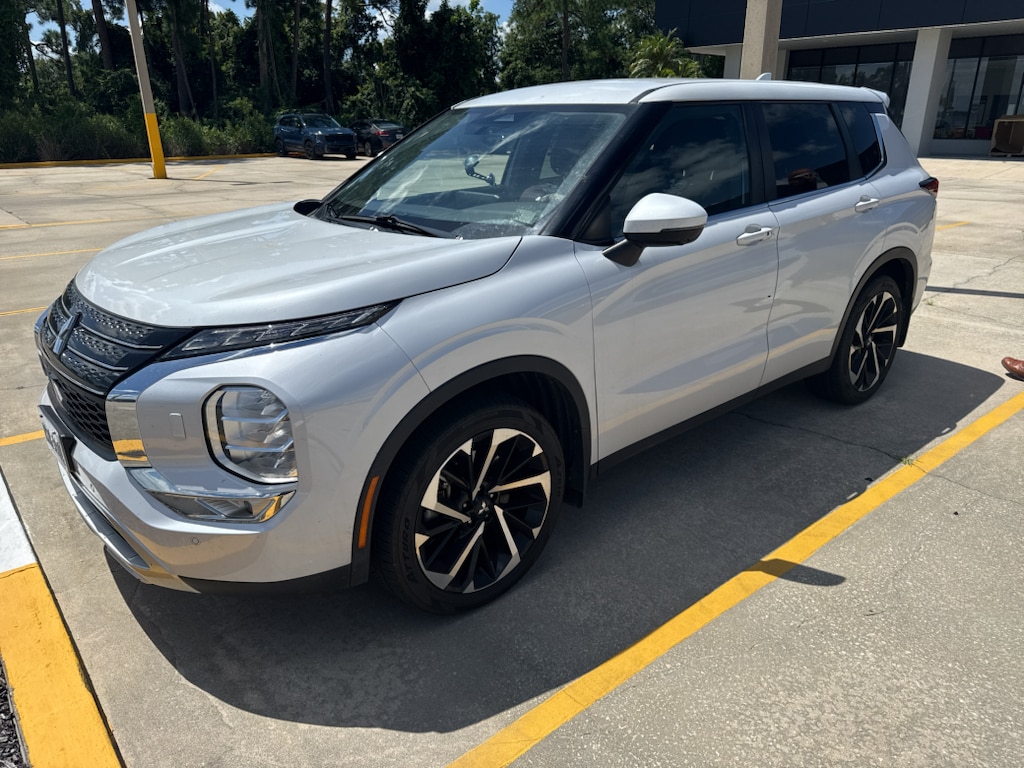 2022 Mitsubishi Outlander