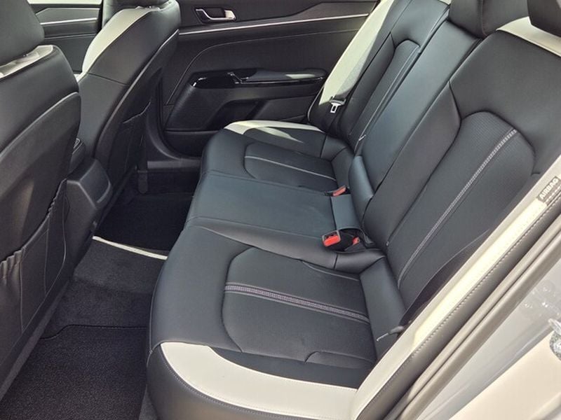 2026 Kia K5 GT-Line - Photo 10