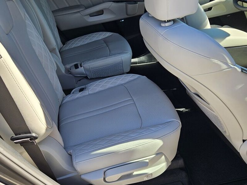 2026 Kia Sorento SX Prestige Hybrid - Photo 12