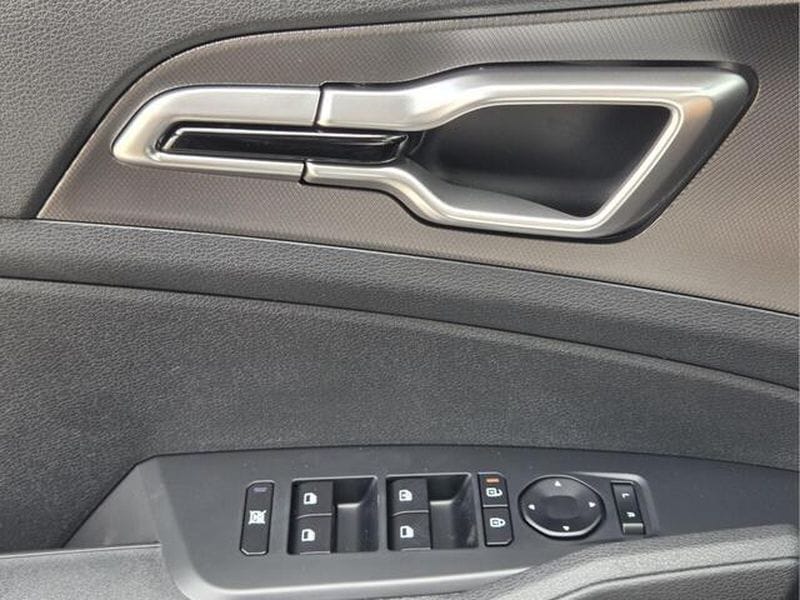 2026 Kia Sportage LX - Photo 31