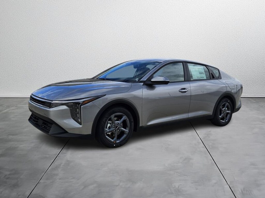 New 2025 Kia K4 LXS Sedan