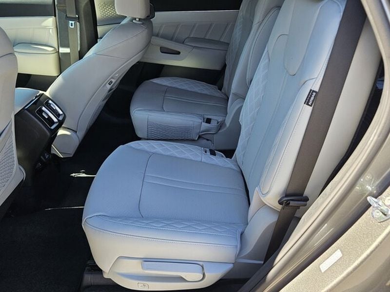 2026 Kia Sorento SX Prestige Hybrid - Photo 8