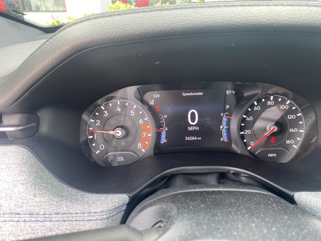 2023 Jeep Compass Latitude photo 3
