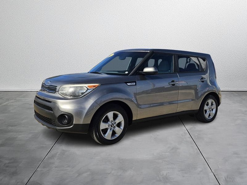 Used 2017 Kia Soul Base with VIN KNDJN2A28H7484164 for sale in Sebring, FL