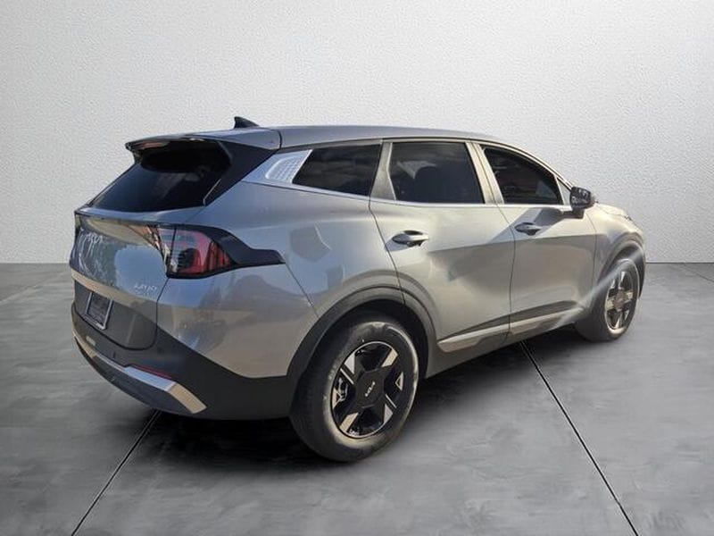 2026 Kia Sportage LX - Photo 5