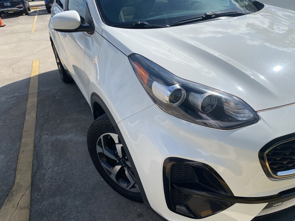 2020 Kia Sportage LX photo 2