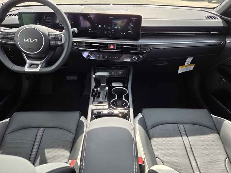 2026 Kia K5 GT-Line - Photo 12