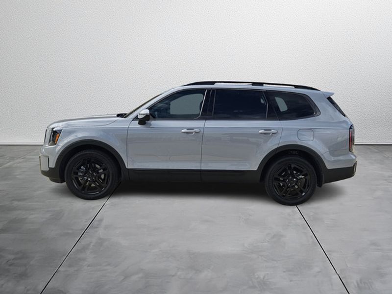 2025 Kia Telluride EX X-Line photo 2