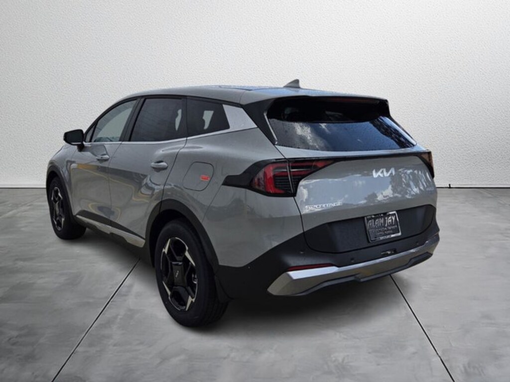 New 2026 Kia Sportage EX Sport Utility