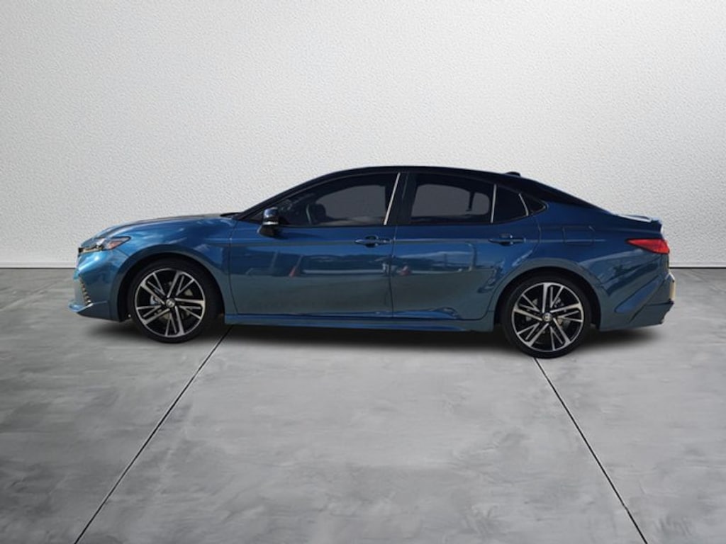 Used 2025 Toyota Camry Hybrid XSE Sedan