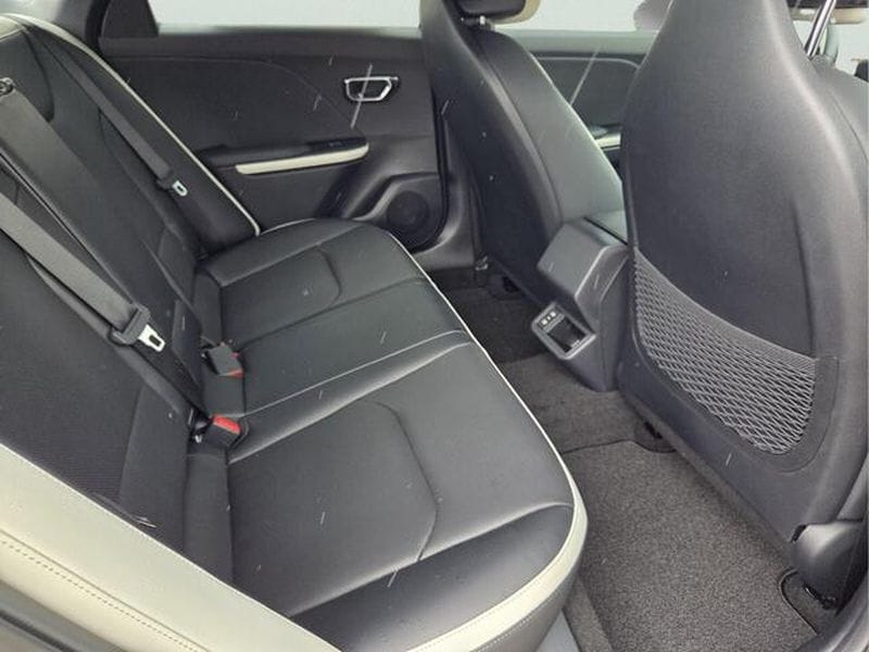 2026 Kia K4 GT-Line - Photo 16