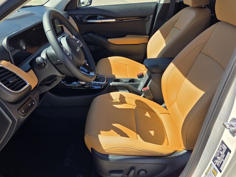 2026 Kia Seltos EX - Photo 8