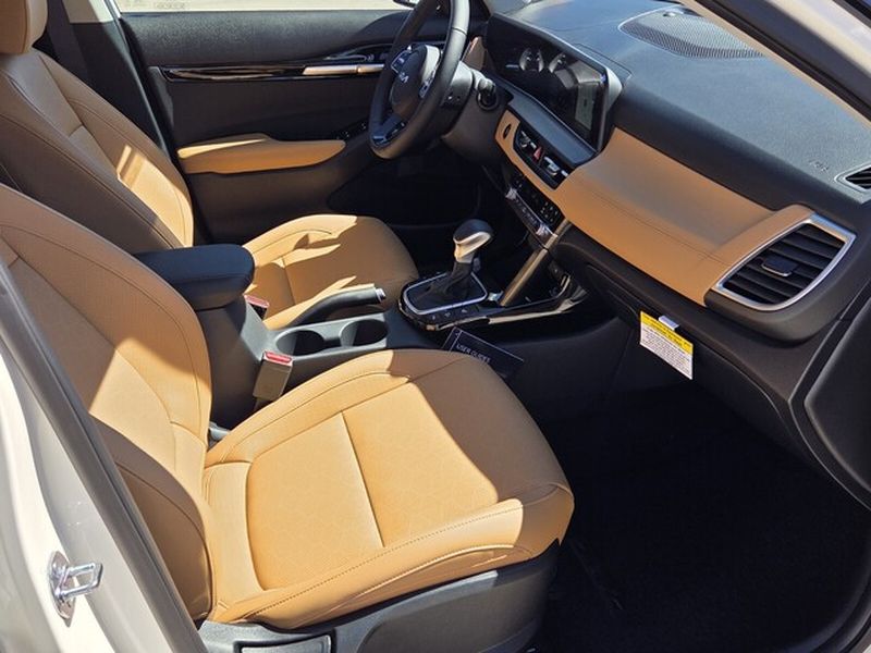 2026 Kia Seltos EX - Photo 14