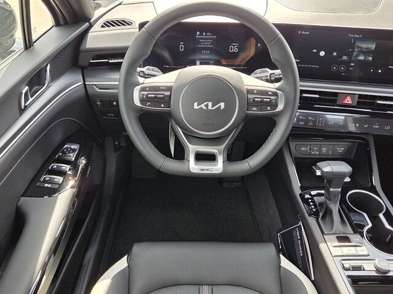2026 Kia K5 GT-Line - Photo 11