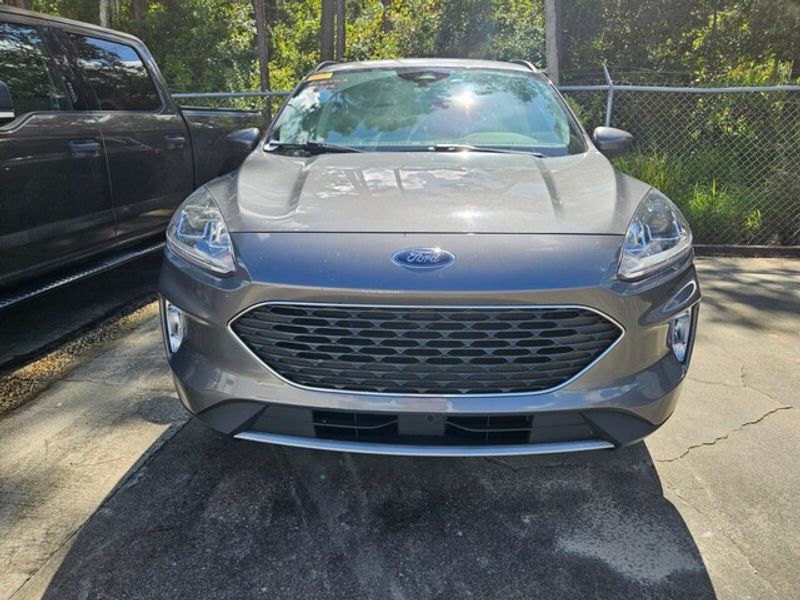 2022 Ford Escape SEL Plug-In Hybrid photo 2