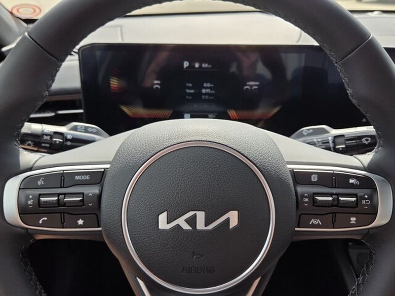 2026 Kia K5 GT-Line - Photo 24