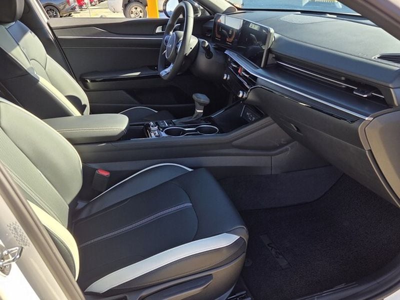 2026 Kia K5 GT-Line - Photo 14