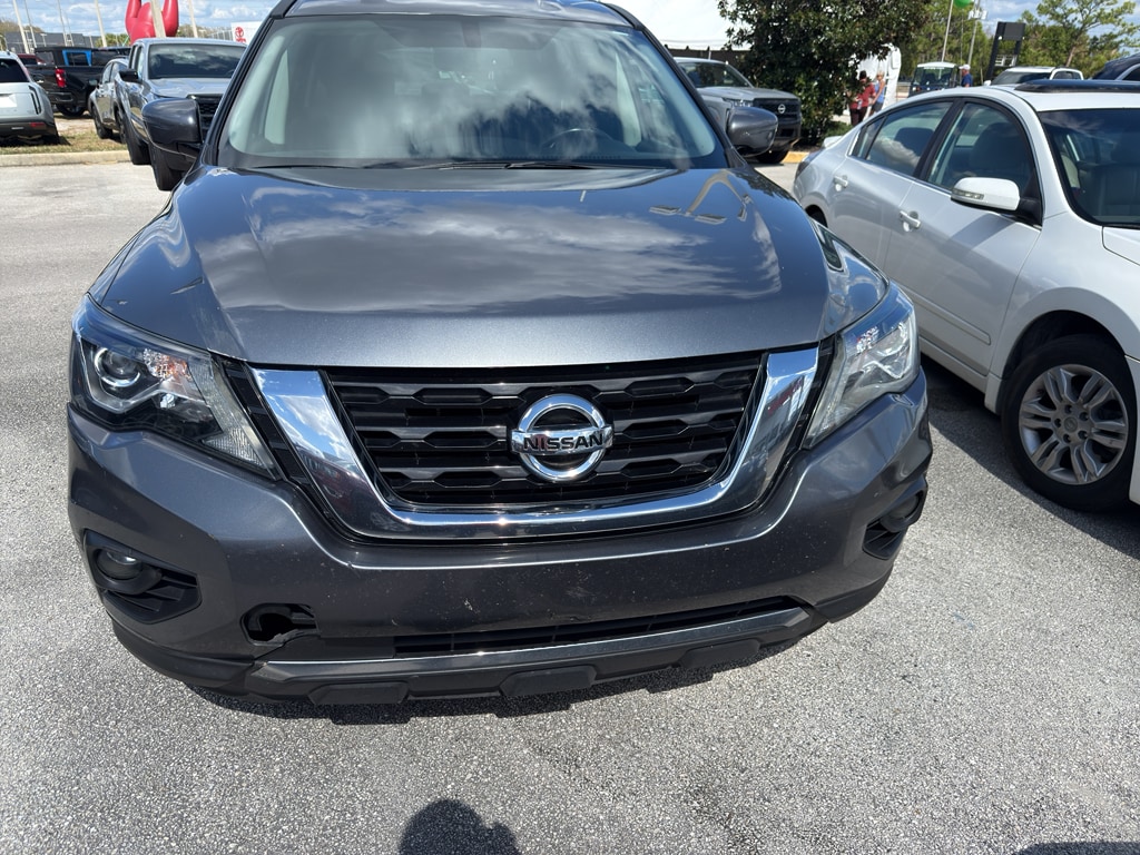 Used 2017 Nissan Pathfinder SV Sport Utility