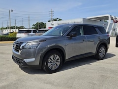 2025 Nissan Pathfinder S SUV