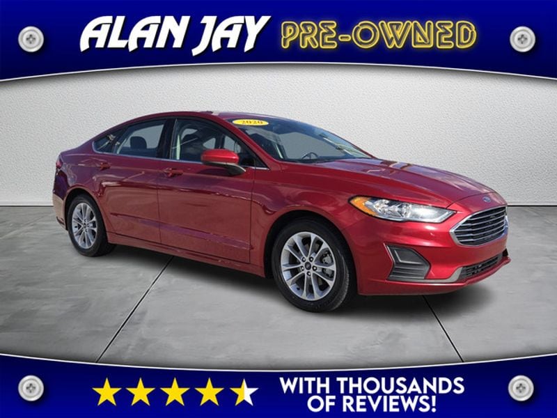 2020 Ford Fusion SE's photo