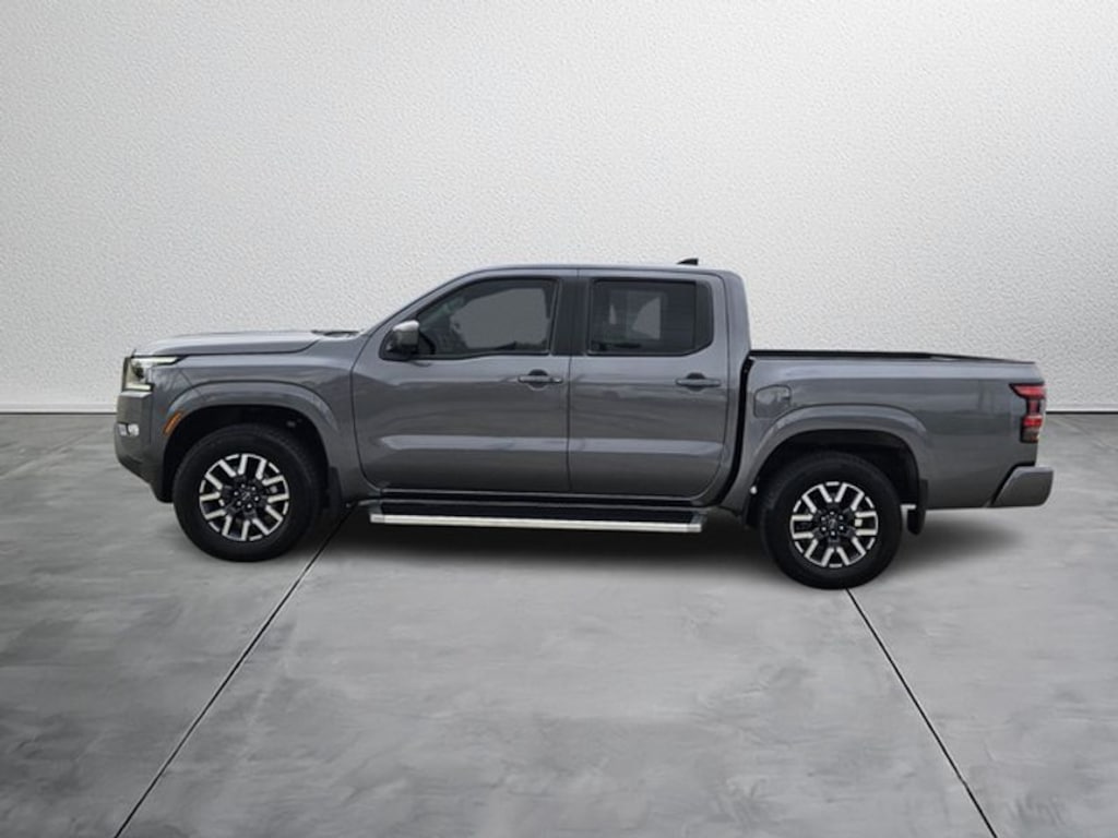 Used 2024 Nissan Frontier SL Crew Cab