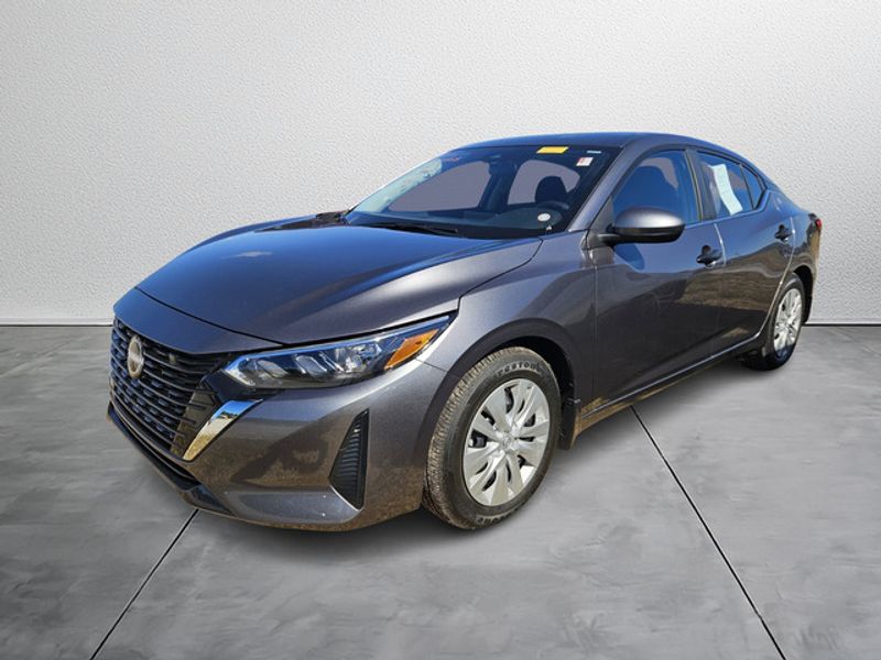 2025 Nissan Sentra S photo 3