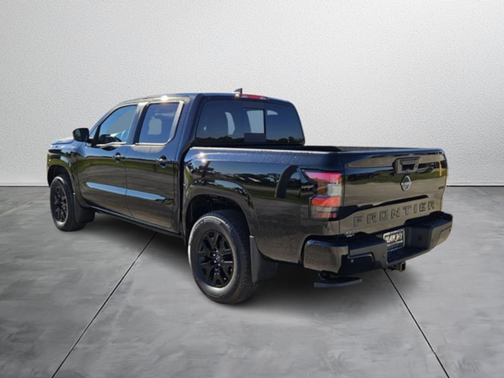 New 2026 Nissan Frontier SV Crew Cab