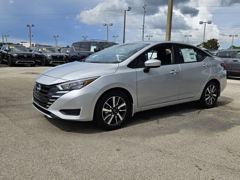 2025 Nissan Versa SV