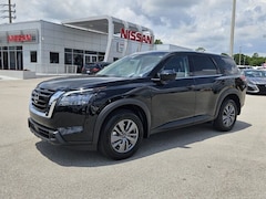 2025 Nissan Pathfinder S SUV