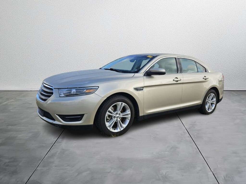 Used 2018 Ford Taurus SEL Sedan