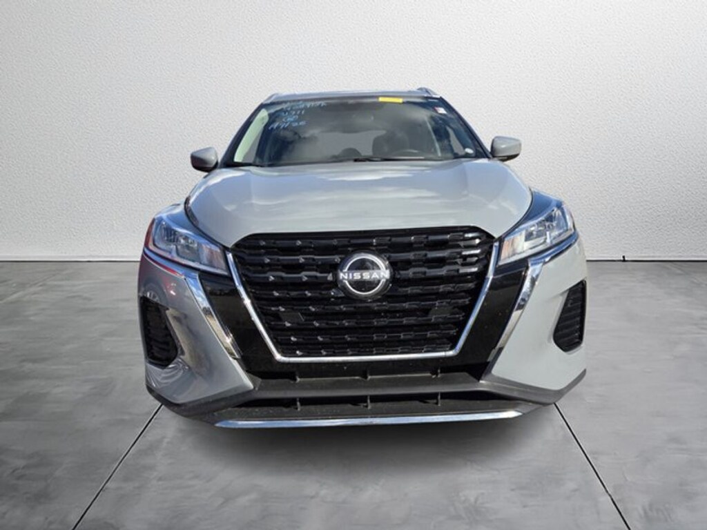 Used 2024 Nissan Kicks SV Sport Utility