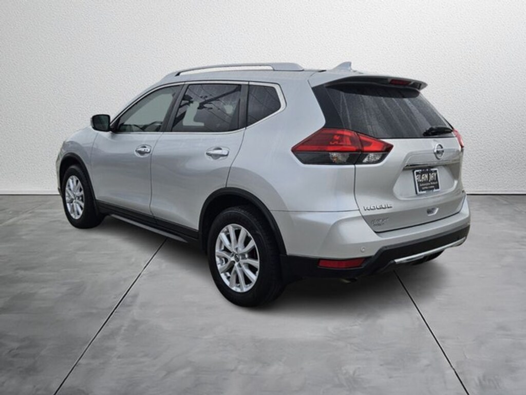 Used 2019 Nissan Rogue SV Sport Utility