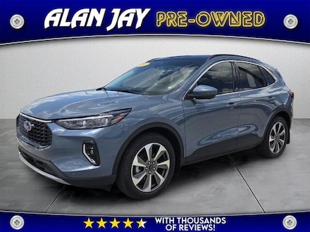 2023 Ford Escape Platinum Sport Utility