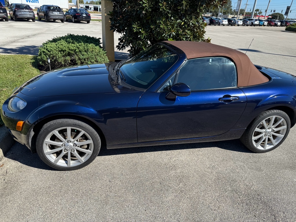 Used 2007 Mazda MX-5 Miata Grand Touring Convertible
