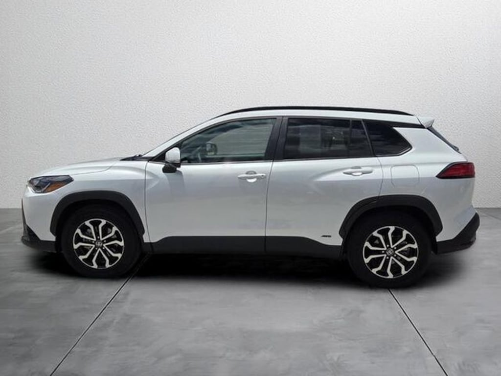 Used 2023 Toyota Corolla Cross Hybrid Hybrid SE Sport Utility