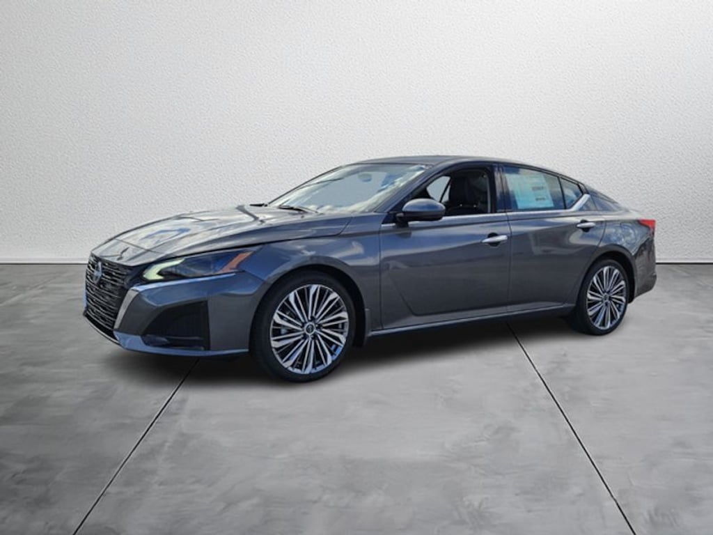 New 2025 Nissan Altima SL Sedan