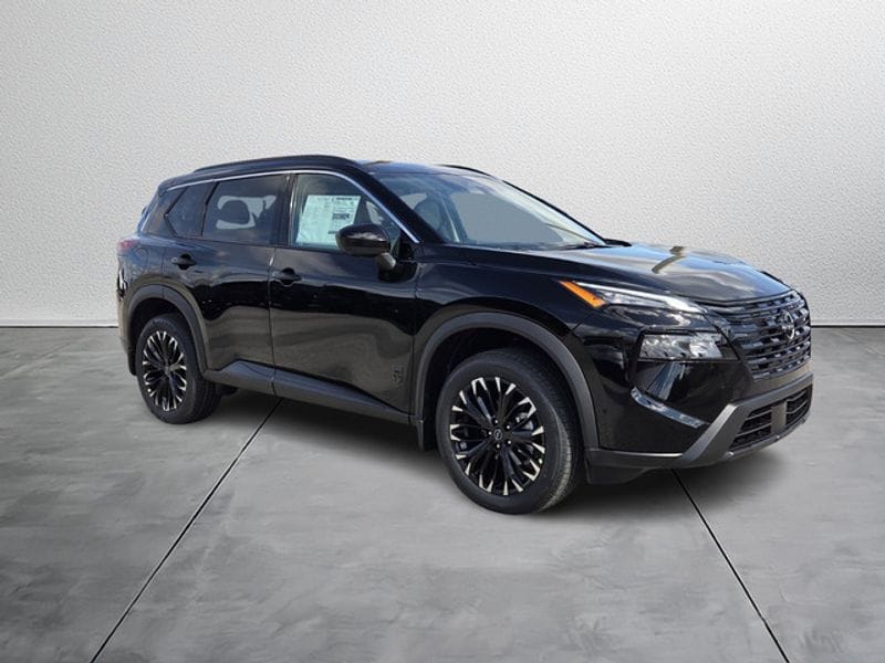 2026 Nissan Rogue SV's photo