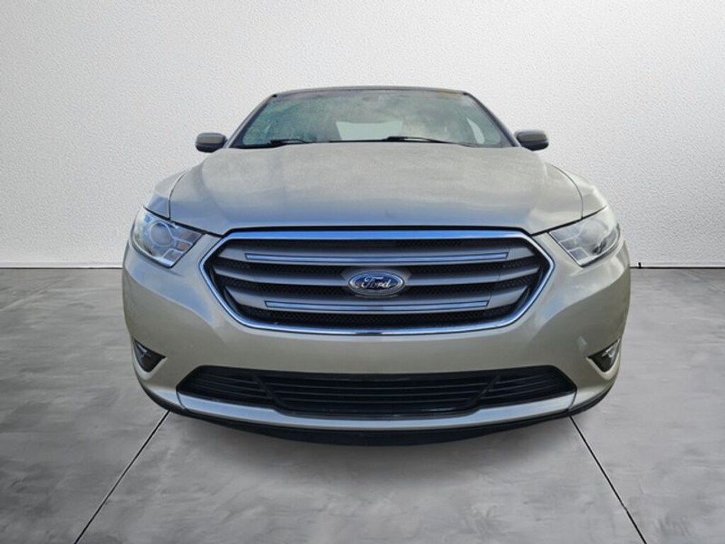 Used 2018 Ford Taurus SEL Sedan