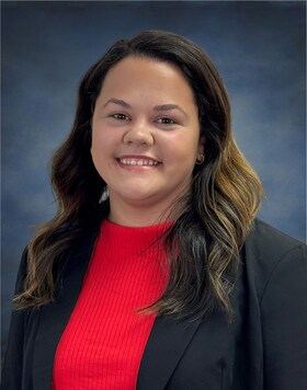 Staff member Alyssa G. from ID_3d84216e6132
