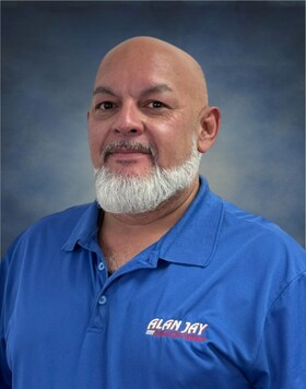 Staff member Manny T. from ID_044277d5d164