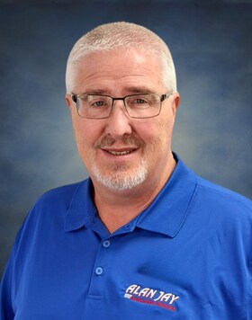 Staff member Michael B. from ID_3d84216e6132