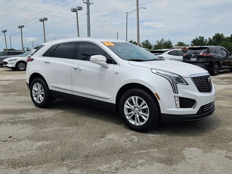 Used 2025 Cadillac XT5 Luxury with VIN 1GYKNAR49SZ100208 for sale in Sebring, FL