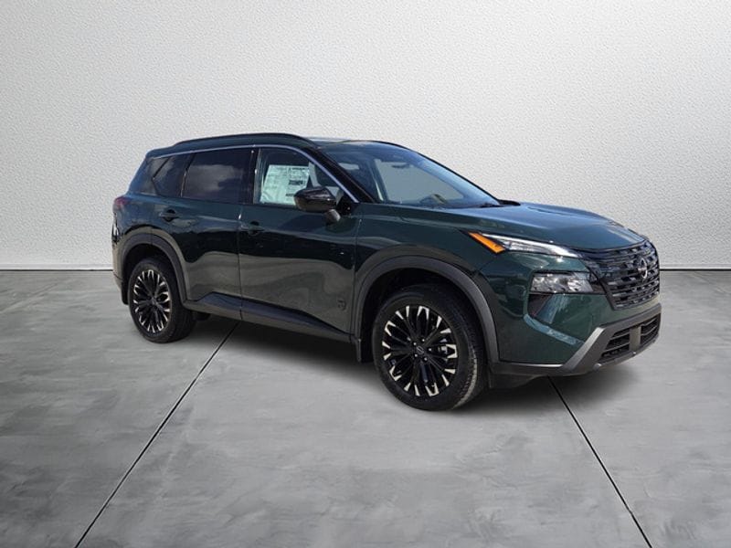 2026 Nissan Rogue Dark Armor's photo