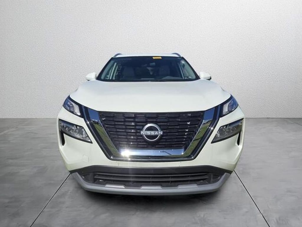 Used 2023 Nissan Rogue SV Sport Utility