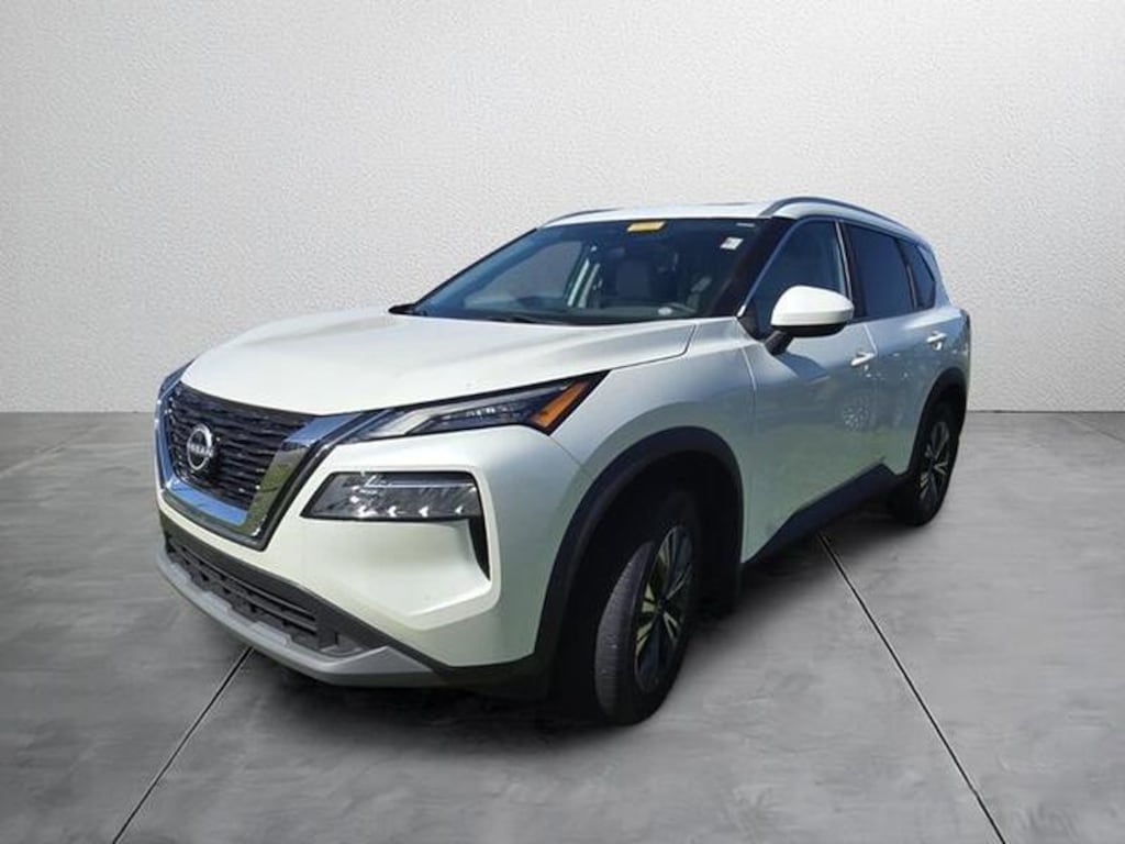 Used 2023 Nissan Rogue SV Sport Utility